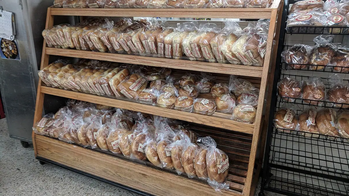 Galloways – bakery in Platt Bridge, Hindley